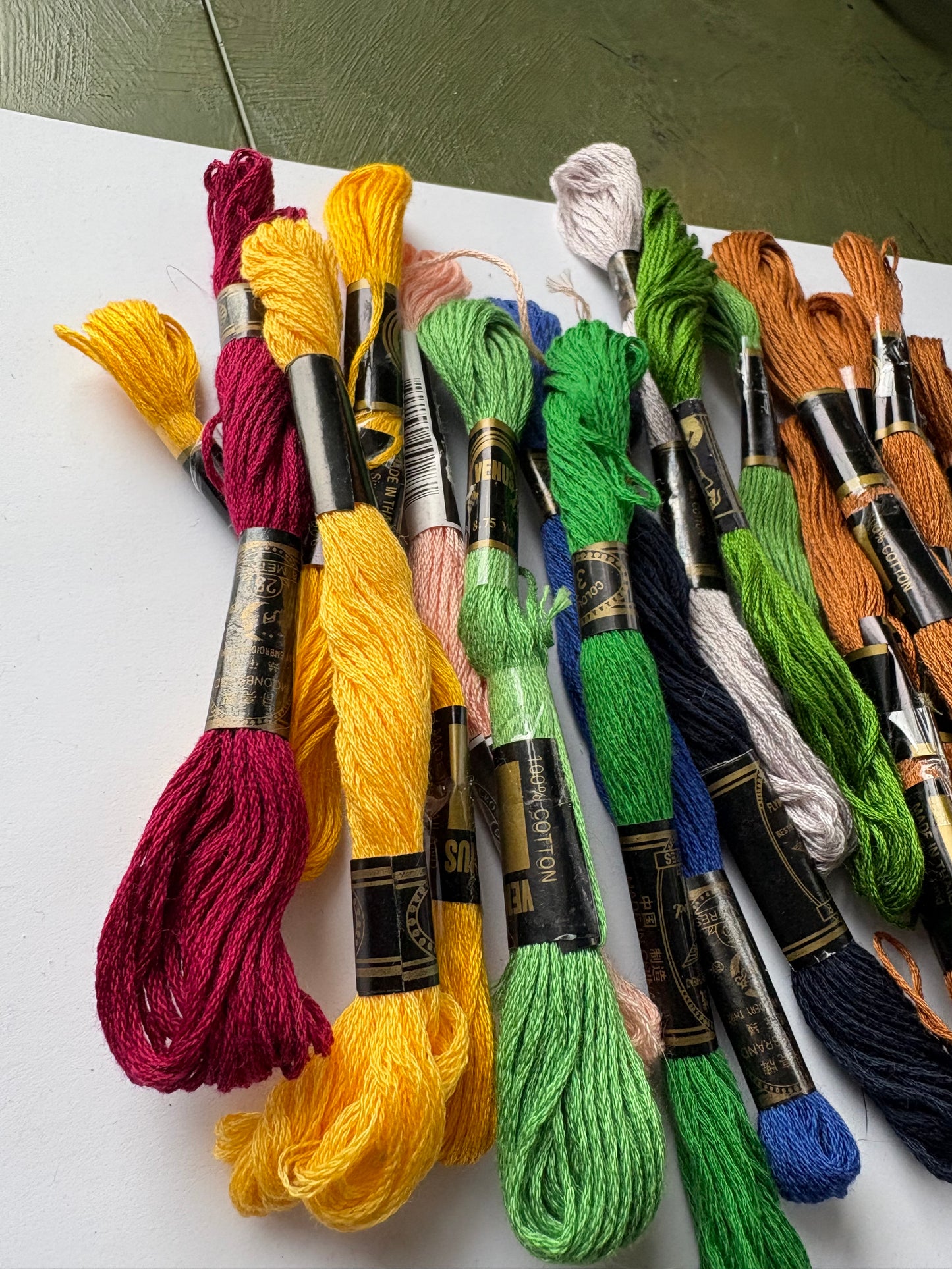 MULTI COLOUR EMBROIDERY THREAD