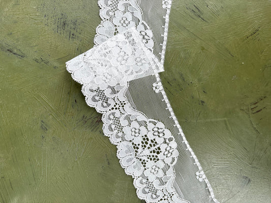 ORNATE LACE TRIM - by the meter