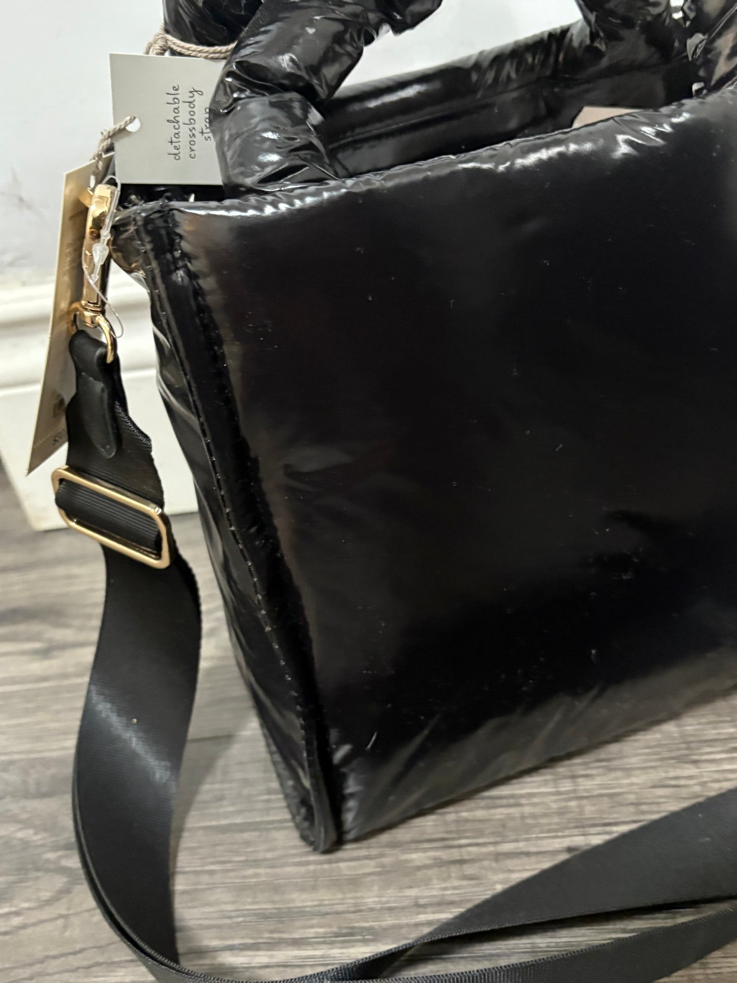 SHINY BLACK PURSE