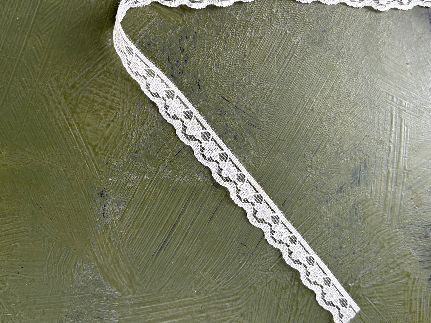 IVORY LACE TRIM - by the meter *