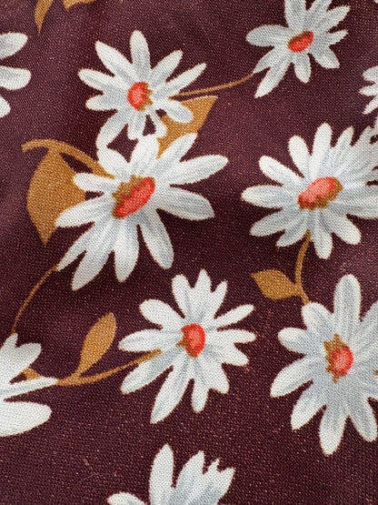 BROWN DAISY FABRIC 50" x 60"