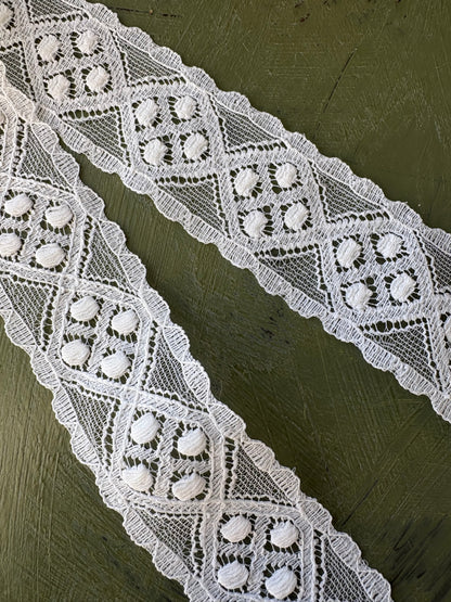 GEOMETRIC LACE TRIM - by the meter