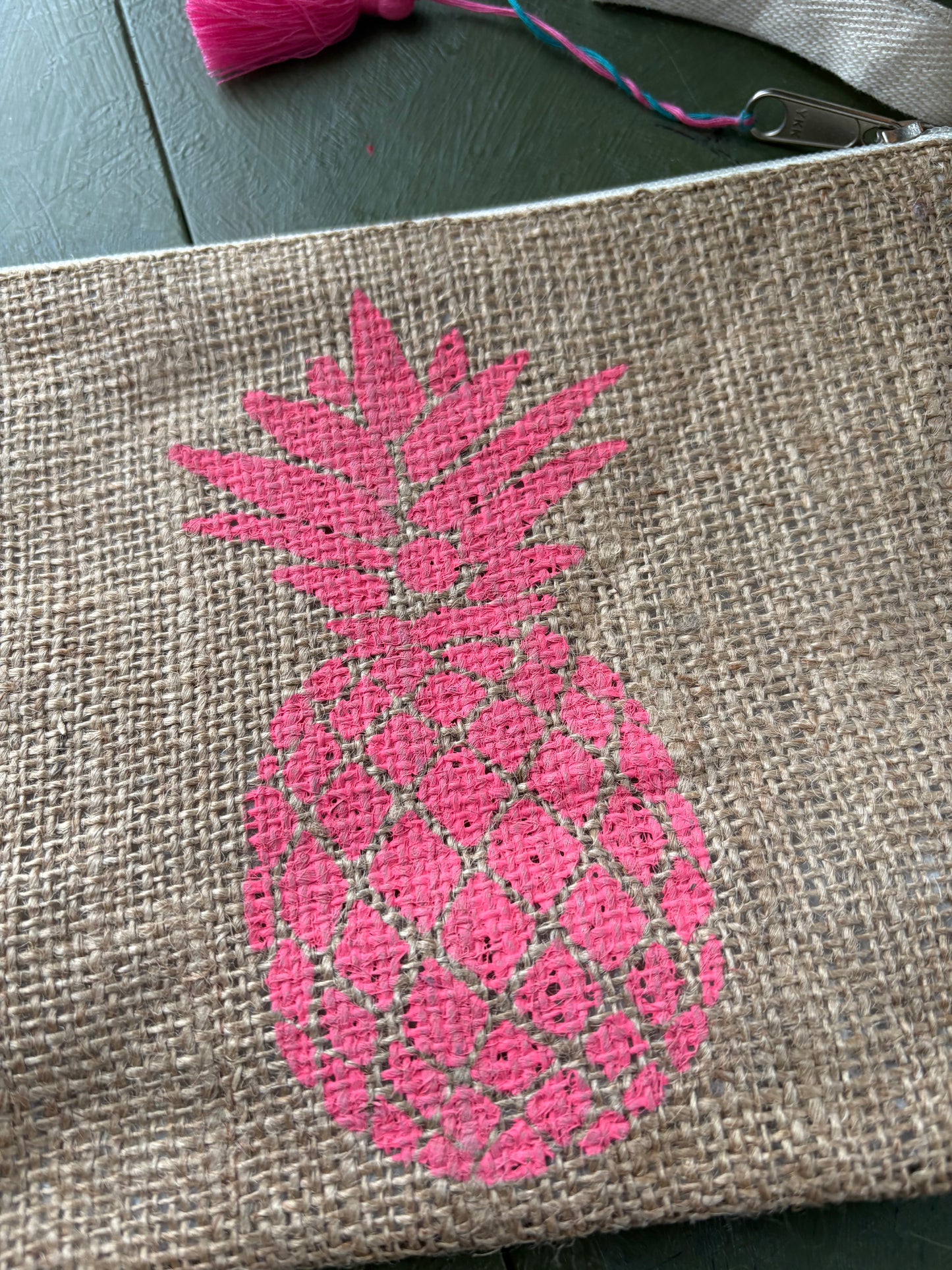 UPCYCLED PINEAPPLE POUCH