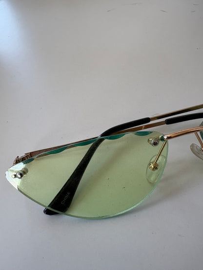 GREEN TINT SUNGLASSES