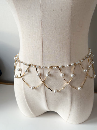 GOLD TONE & FAUX PEARL BELT - S/M
