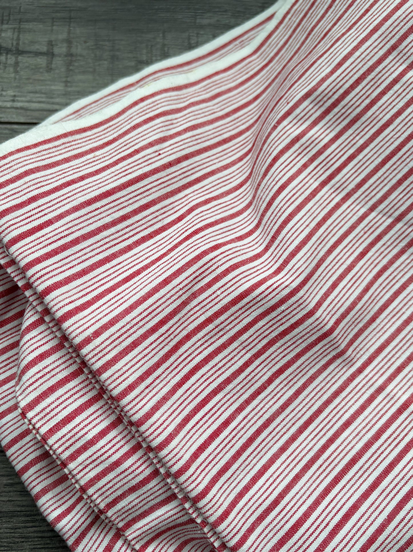 RED/WHITE STRIPED FABRIC 60" x 44"