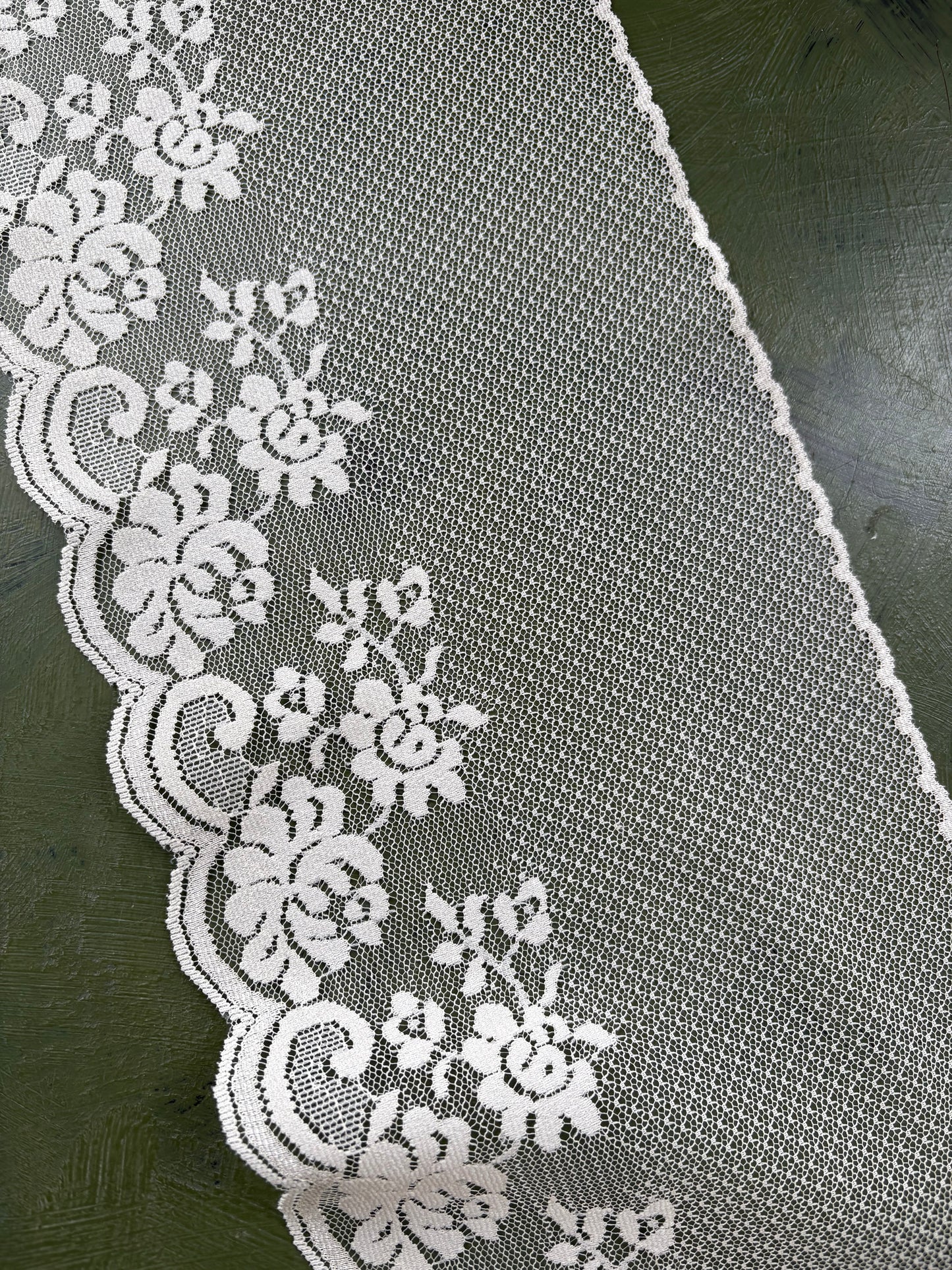 LACE TRIM - by the meter