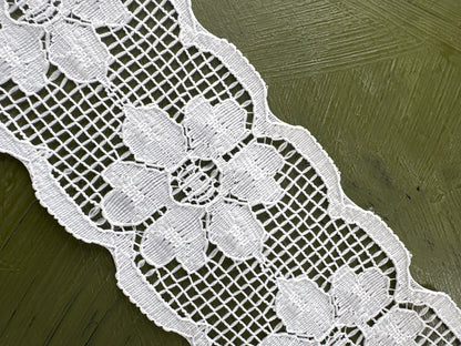 FLOWER LACE TRIM - by the meter