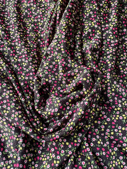 TINY FLORAL FABRIC 68" x 75"