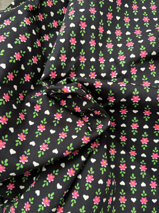 FLOWER & HEART FABRIC 70" x 36"