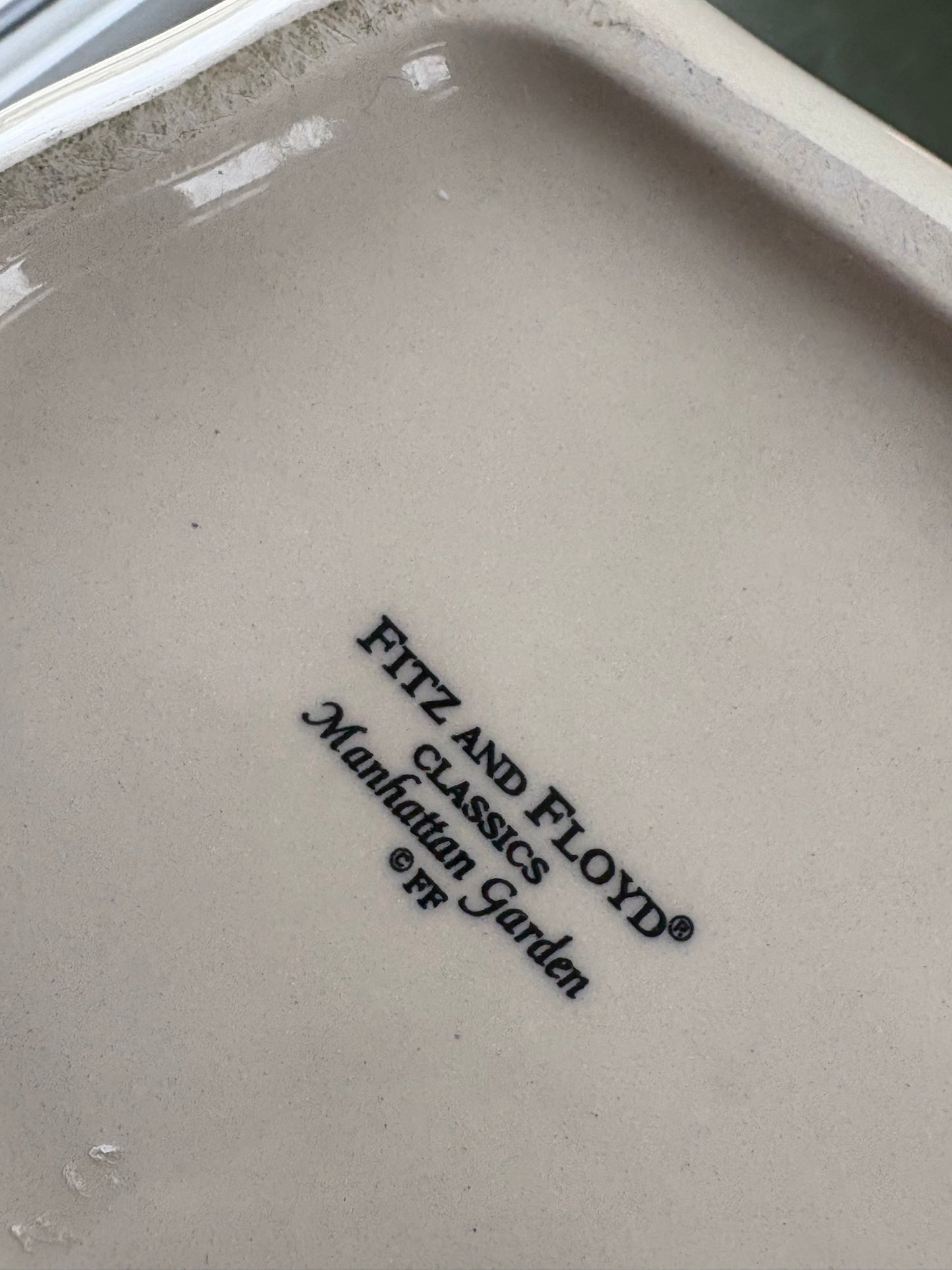 FITZ & FLOYD CERAMIC TEAPOT