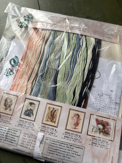 EMBROIDERY KIT