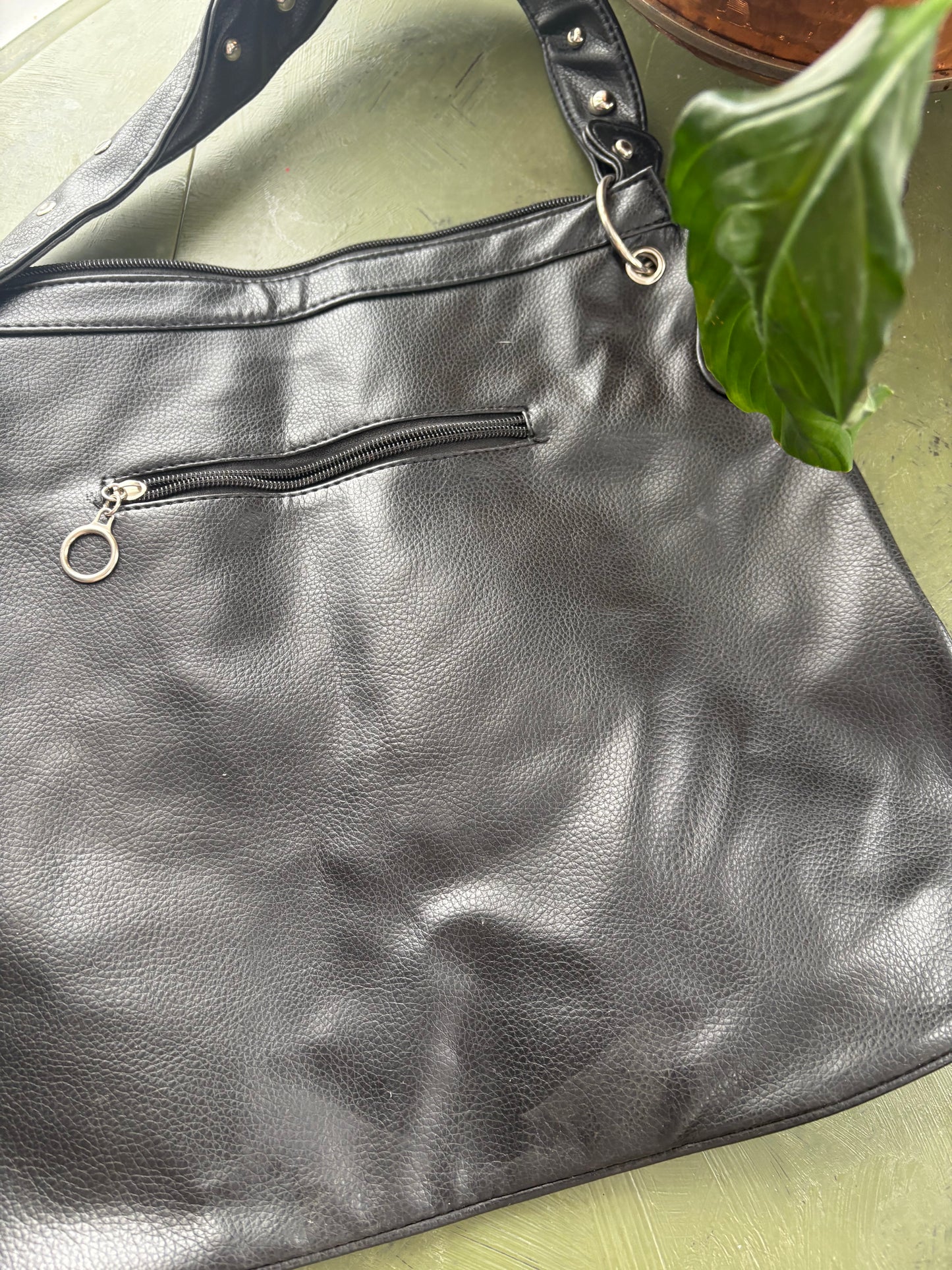 Y2K STUDDED PURSE