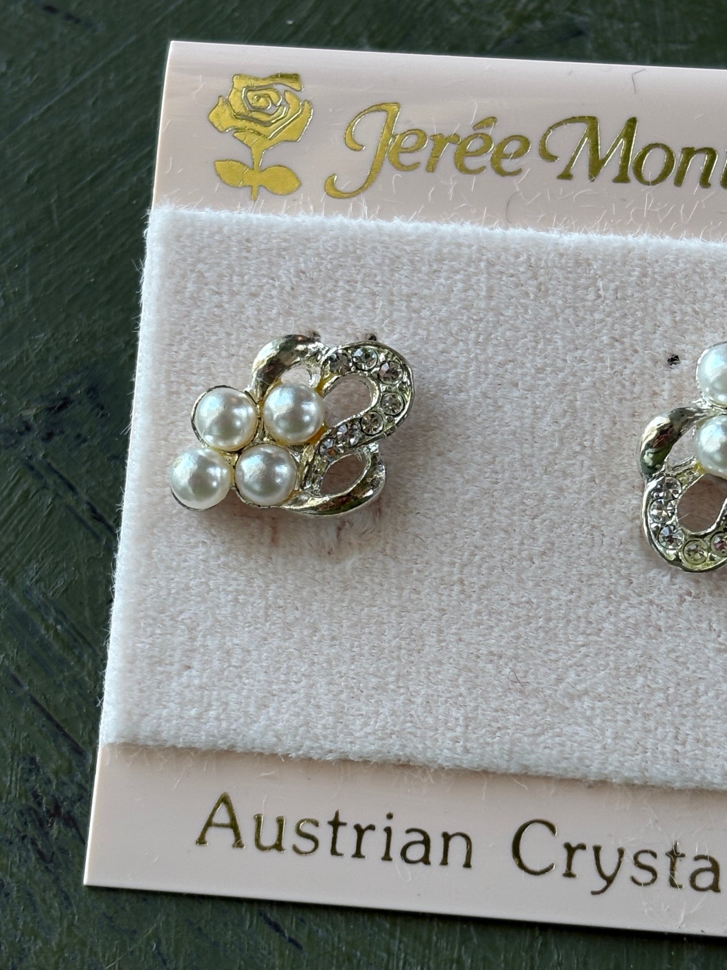 AUSTRIAN CRYSTAL EARRINGS