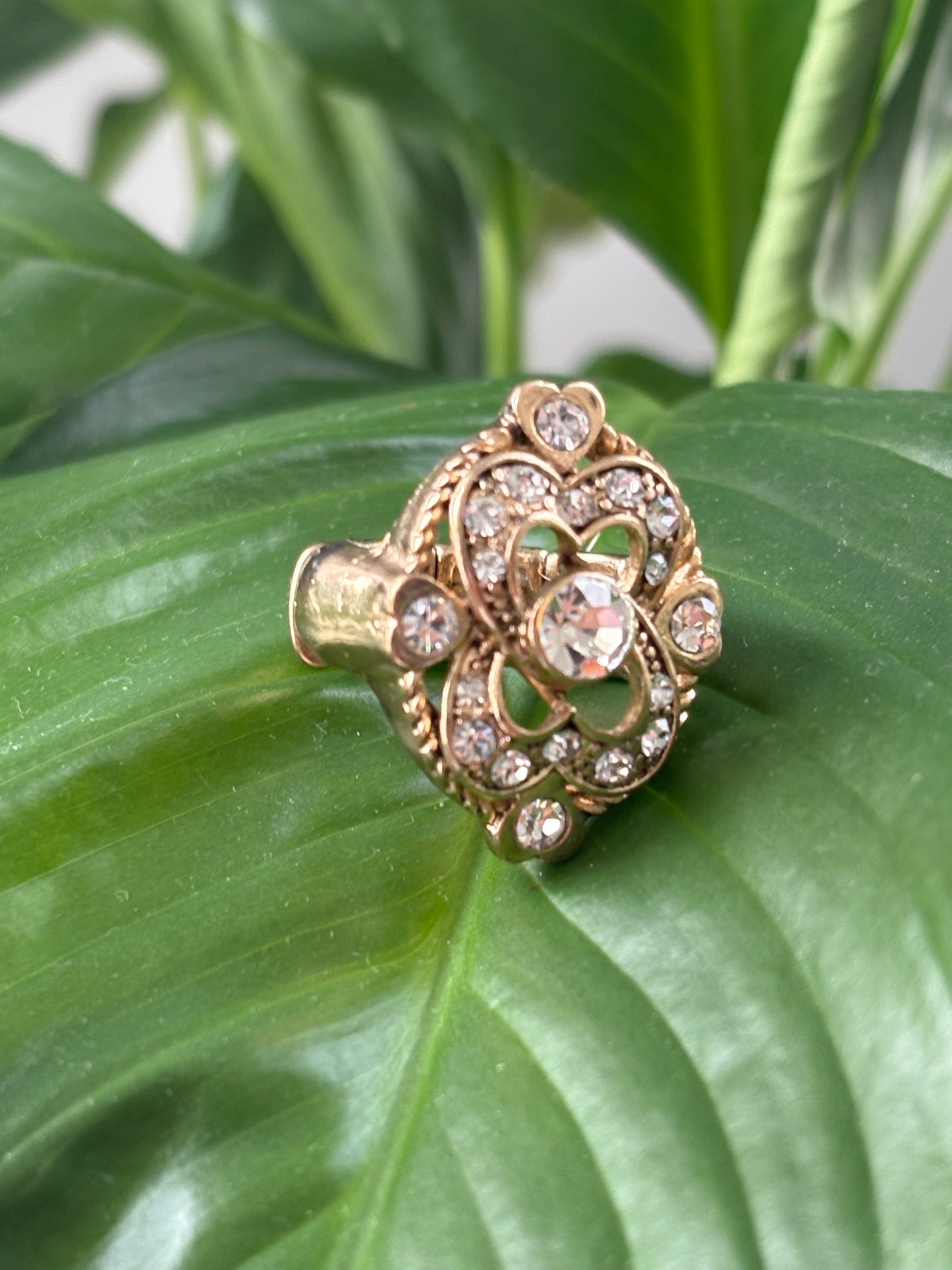 GOLD TONE RING