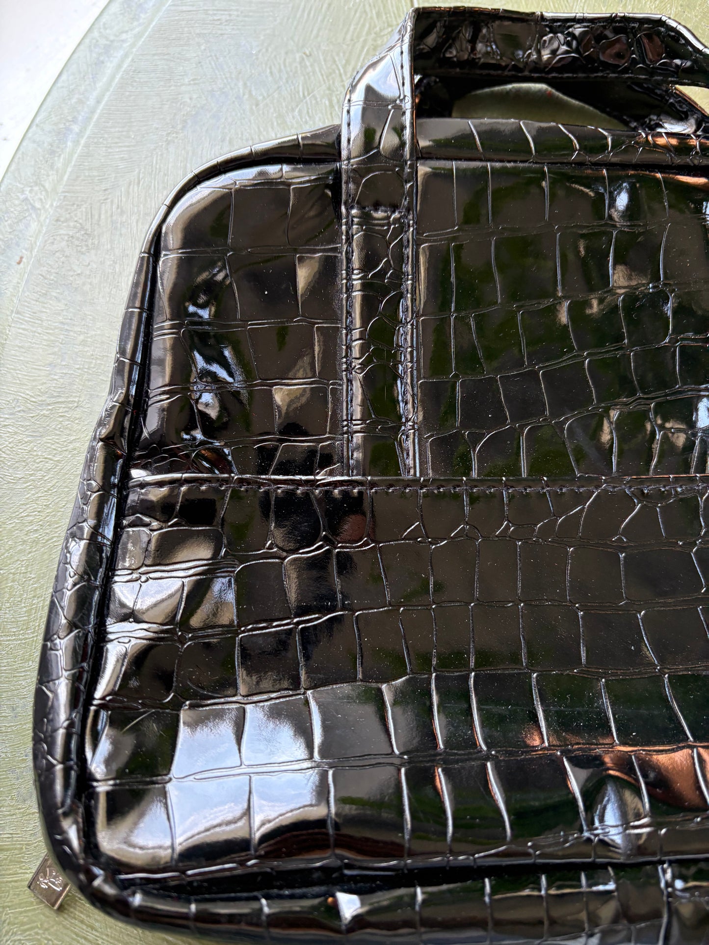 MAKEUP BAG