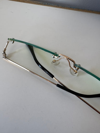 GREEN TINT SUNGLASSES