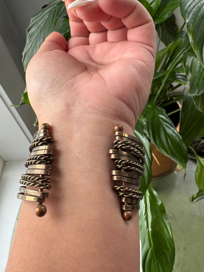 METAL CUFF BRACELET