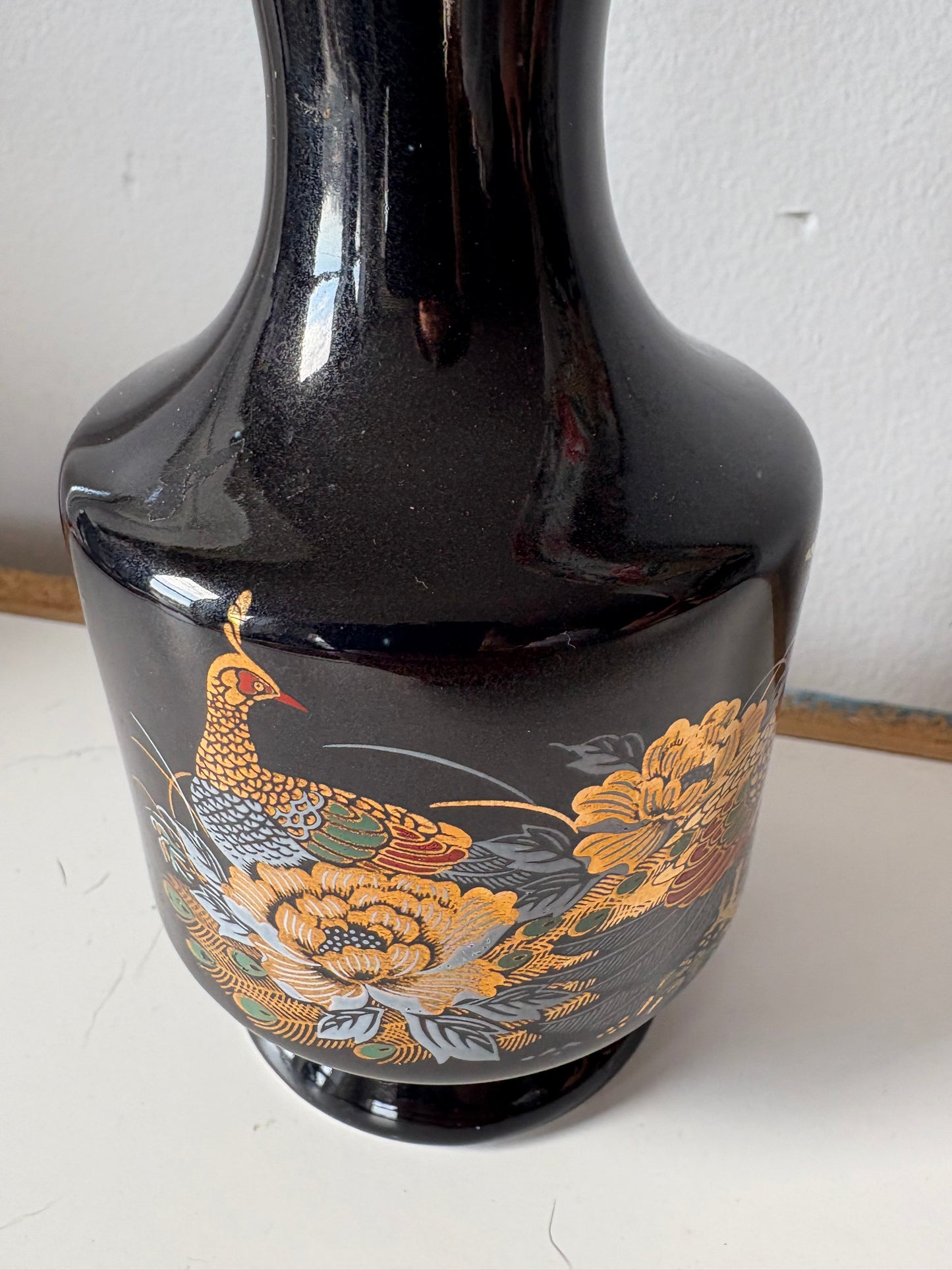 CERAMIC FLORAL VASE