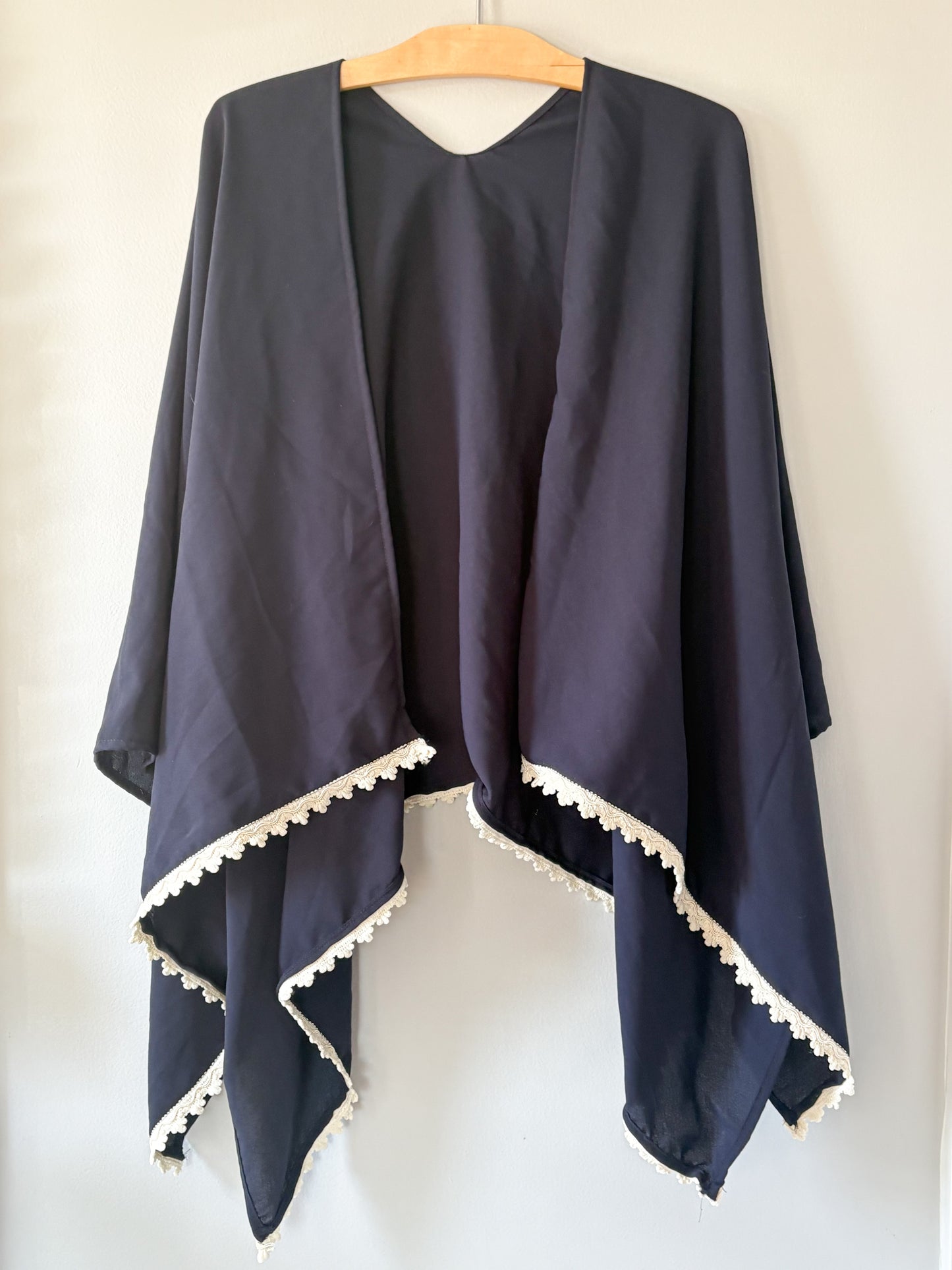 NAVY & LACE KIMONO