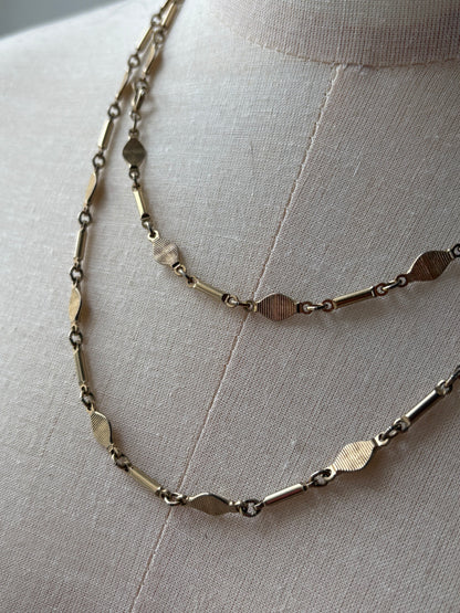 GOLD TONE NECKLACE