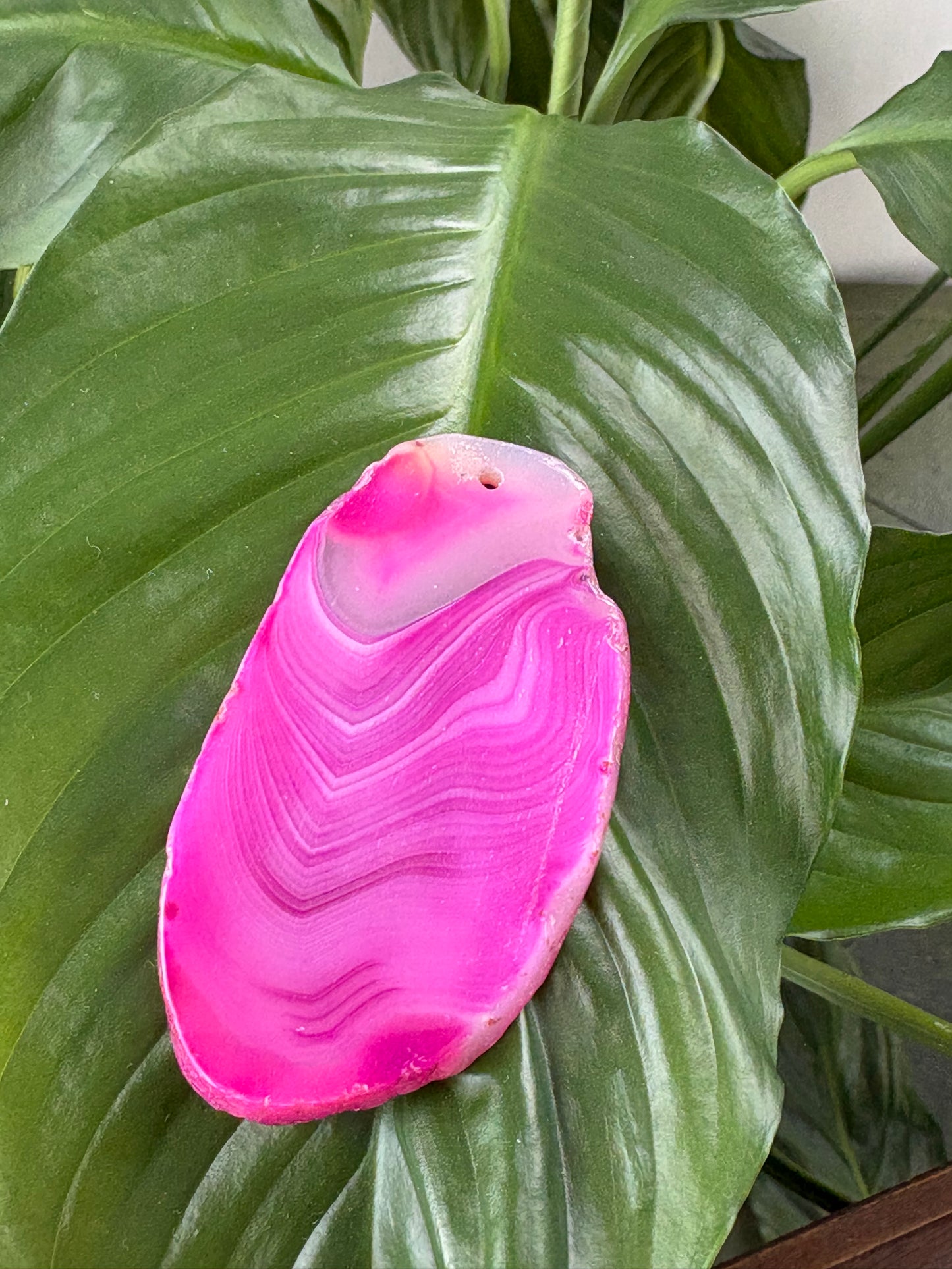 PINK AGATE SLICE PENDANT