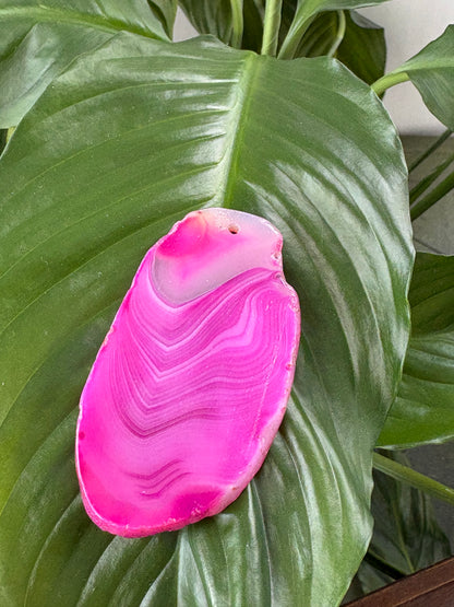 PINK AGATE SLICE PENDANT