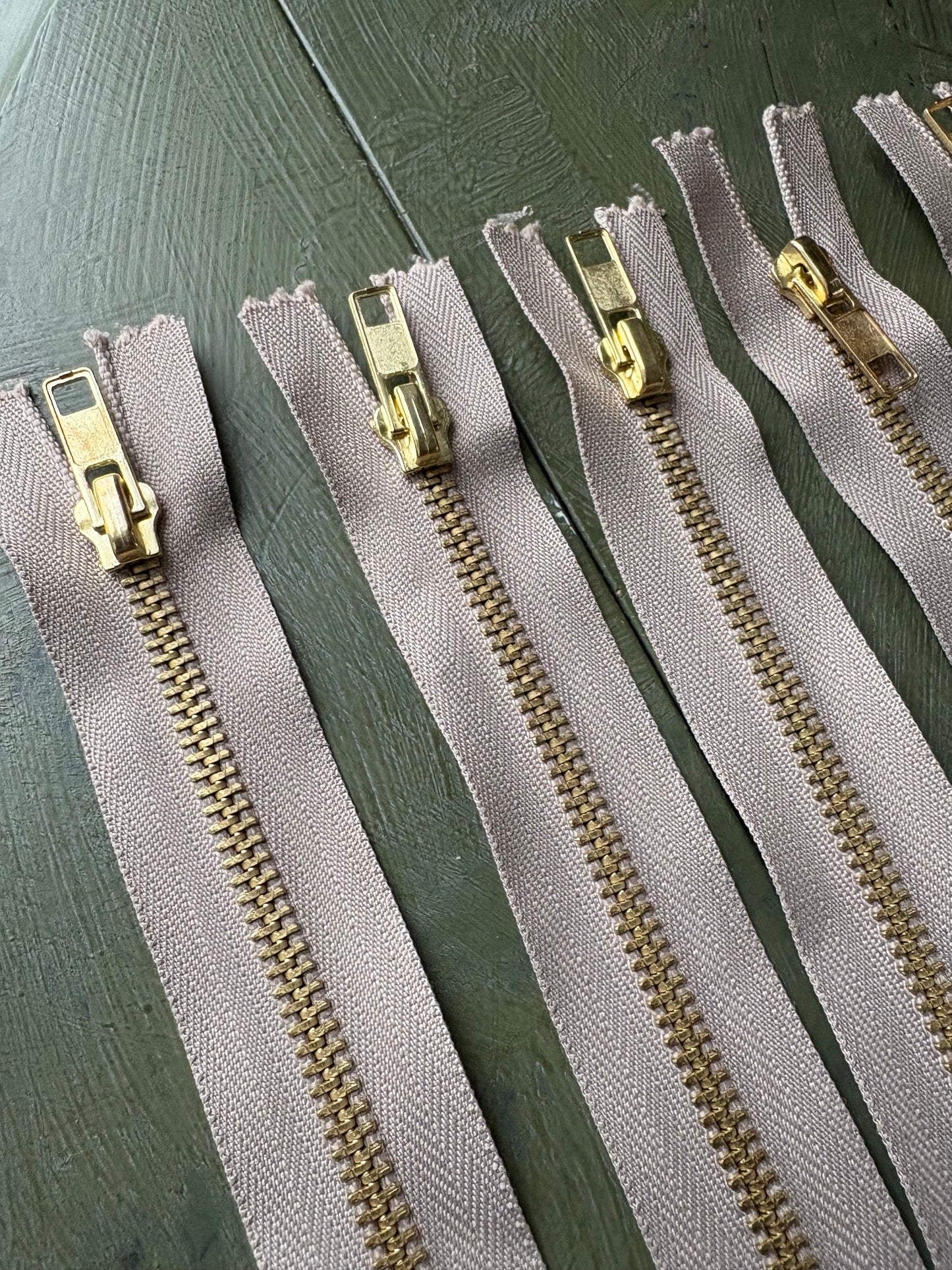 8" TAN ZIPPERS