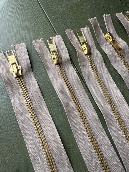 8" TAN ZIPPERS
