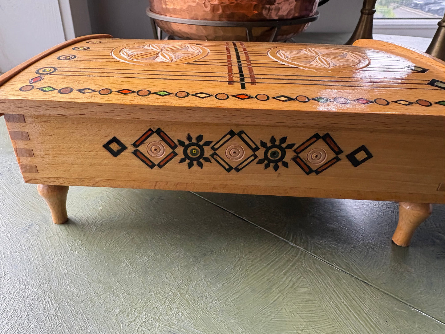 WOOD TRINKET BOX