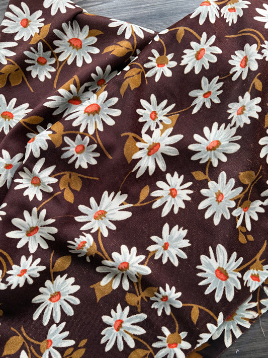 BROWN DAISY FABRIC 50" x 60"