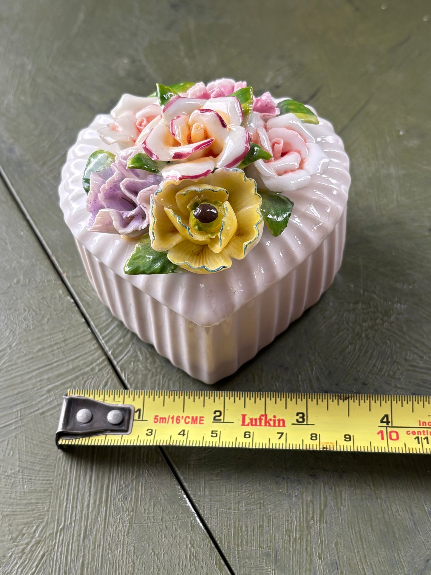 FLORAL HEART TRINKET DISH