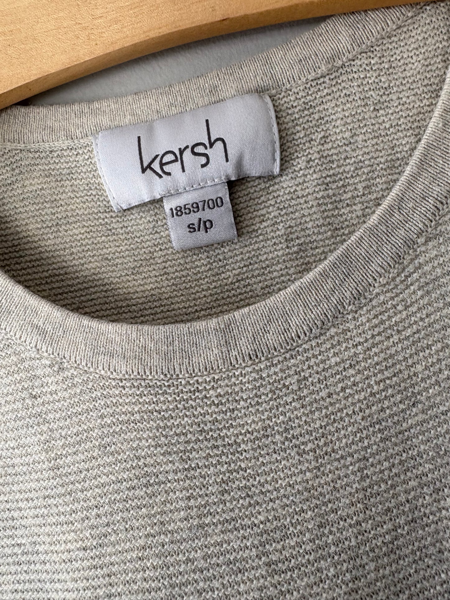 GREY LIGHTWEIGHT SWEATER - SMALL