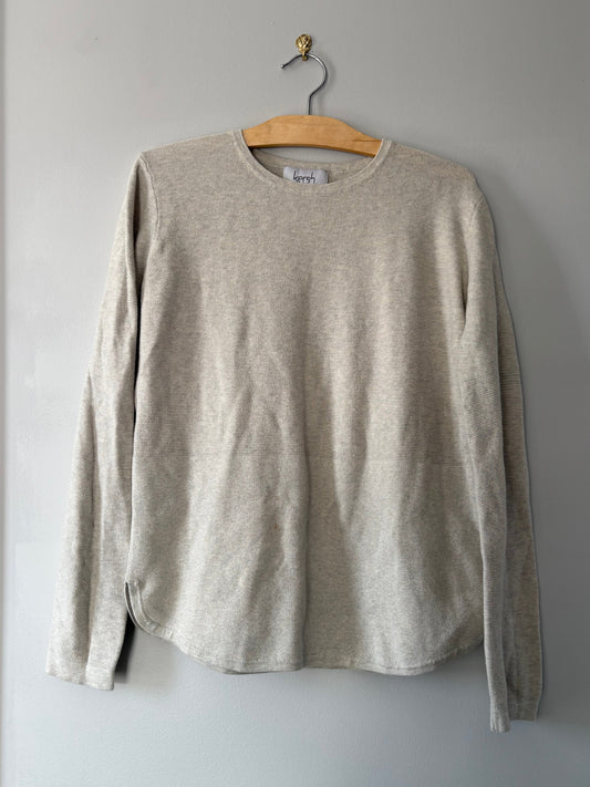 GREY LIGHTWEIGHT SWEATER - SMALL