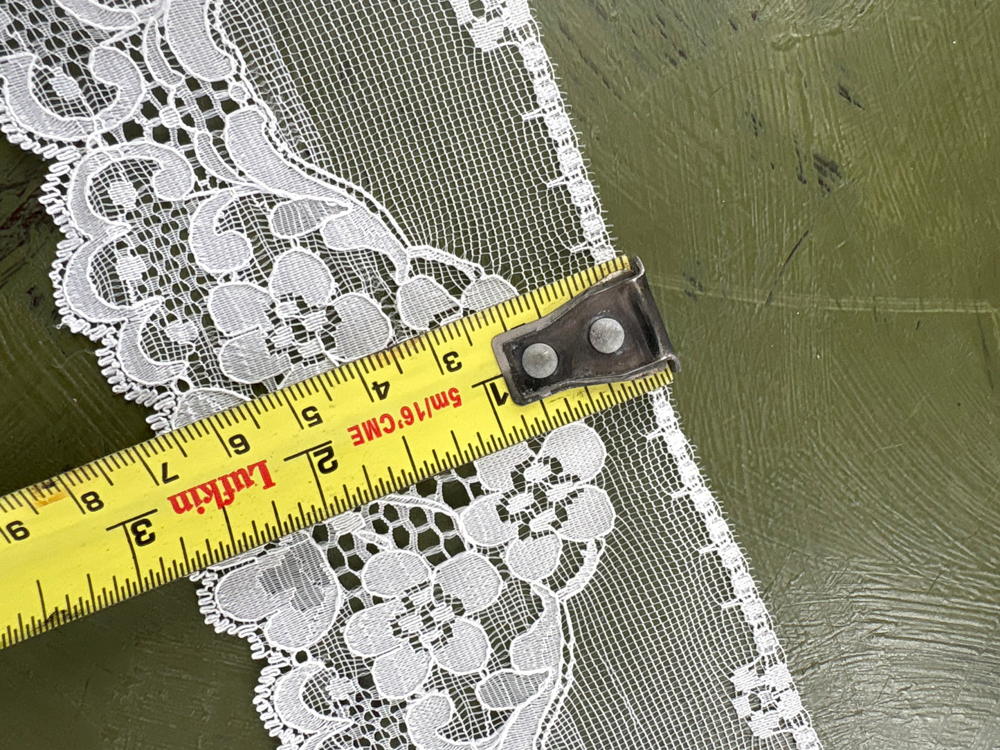 ORNATE LACE TRIM - by the meter