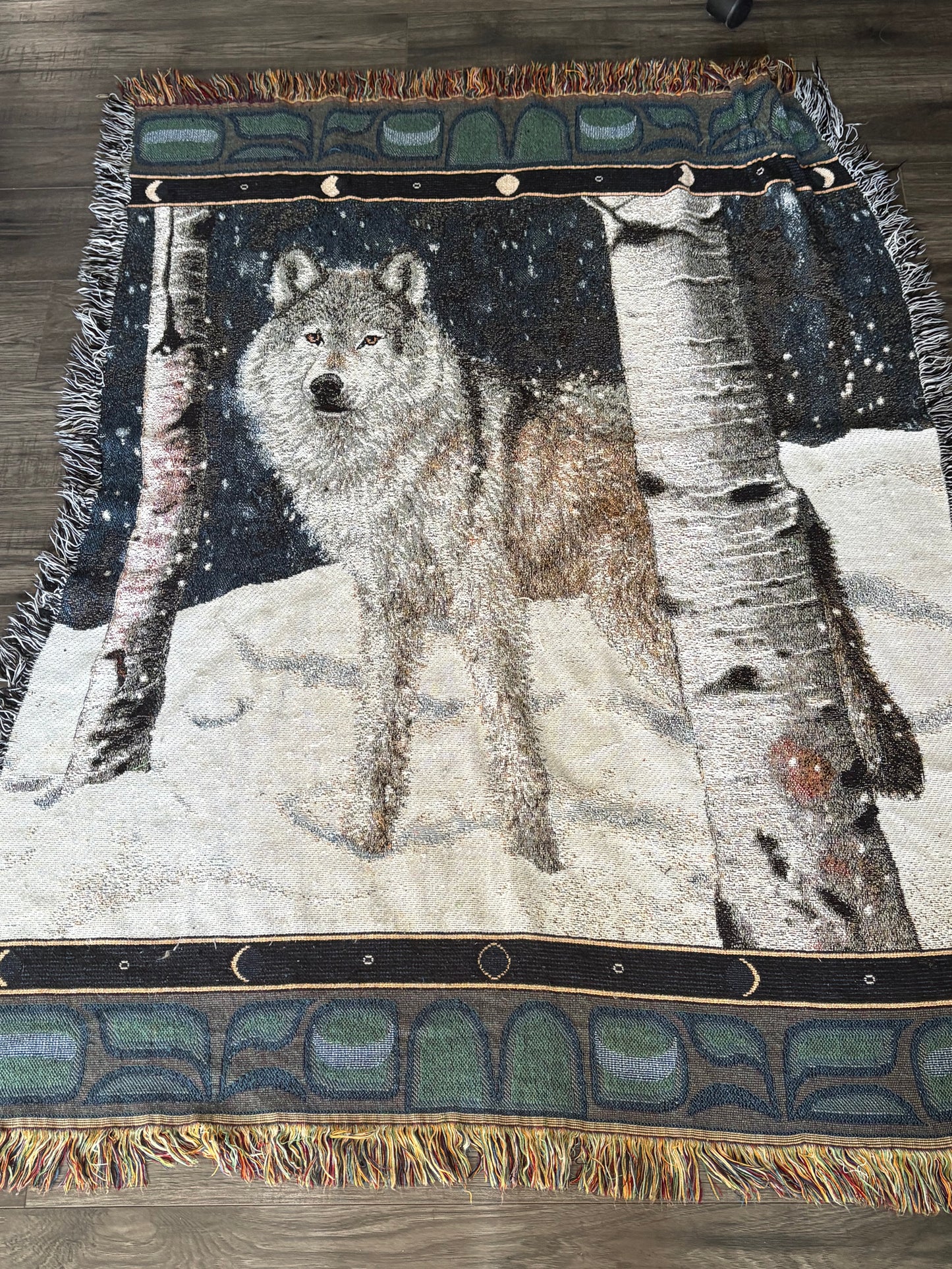 WOLF BLANKET