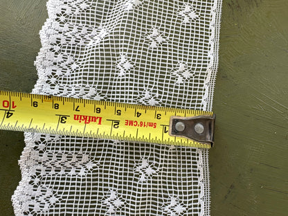 ELEGANT LACE TRIM - by the meter