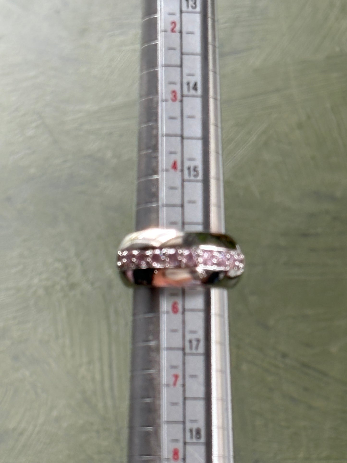 SWAROVSKI CRYSTAL RING - SZ. 5.5