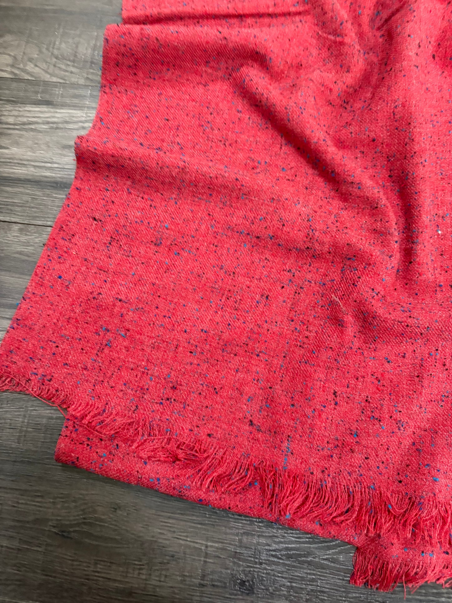 RED CONFETTI SCARF