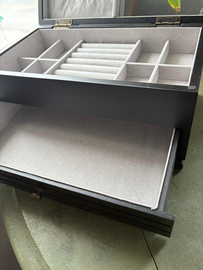 JEWELRY BOX