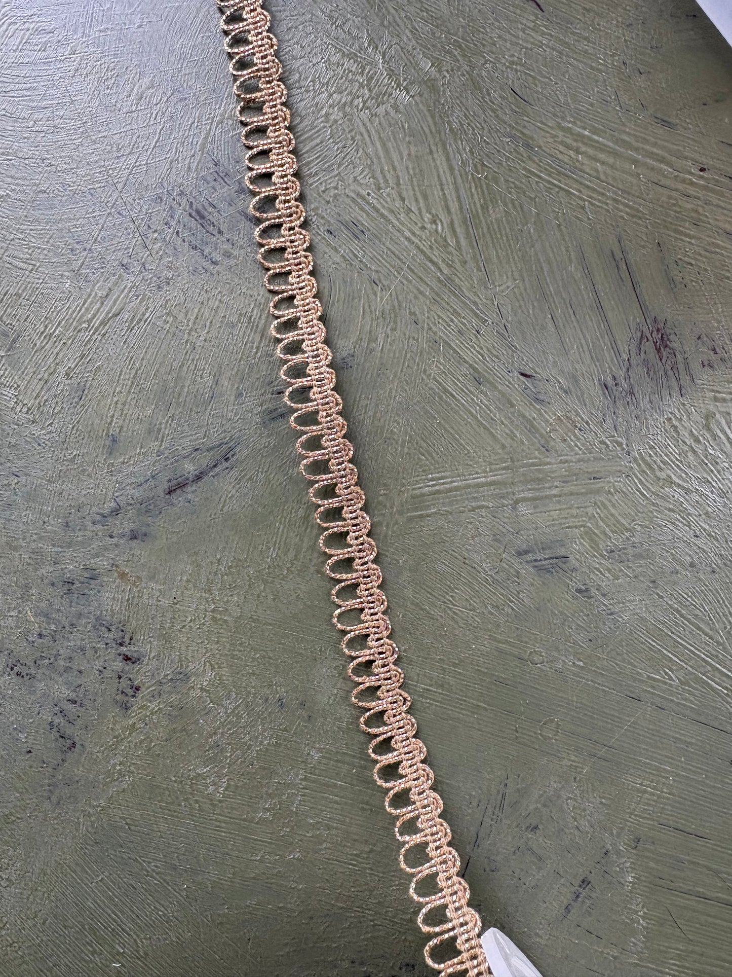 GOLD SCALLOP TRIM - by the meter