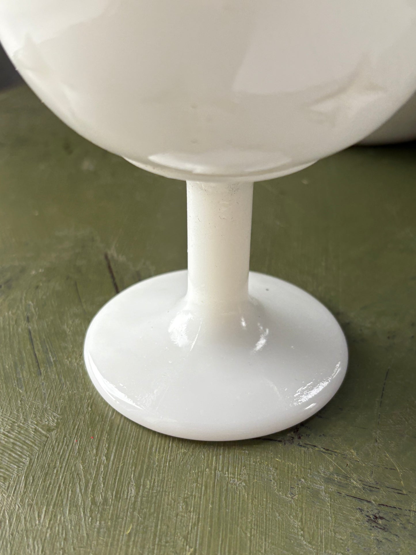 MILK GLASS SCALLOPED GOBLET