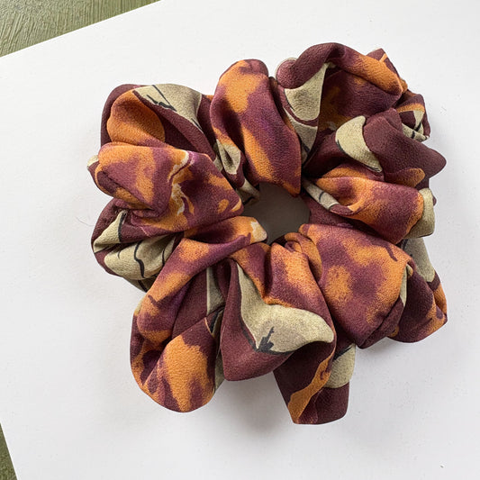 AUTUMN FLORAL SCRUNCHIE
