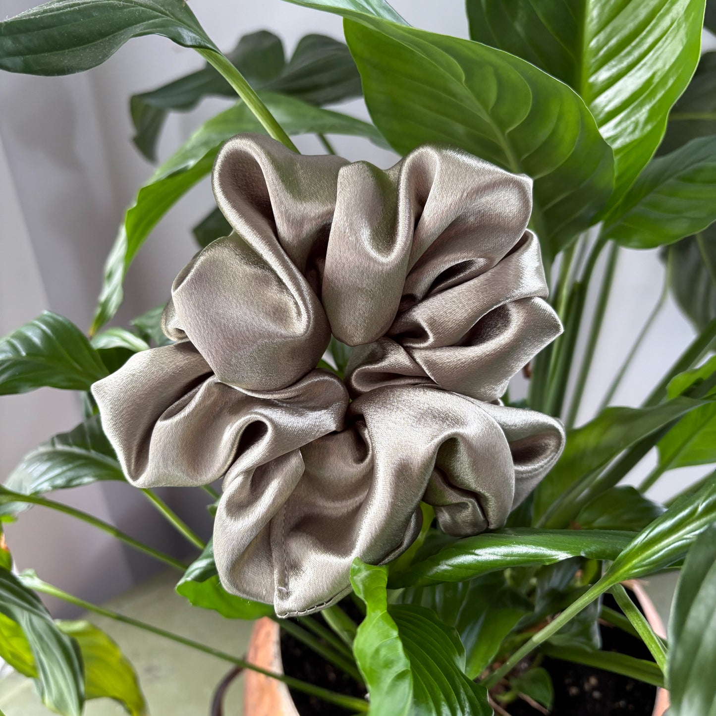 OLIVE SATIN SCRUNCHIE