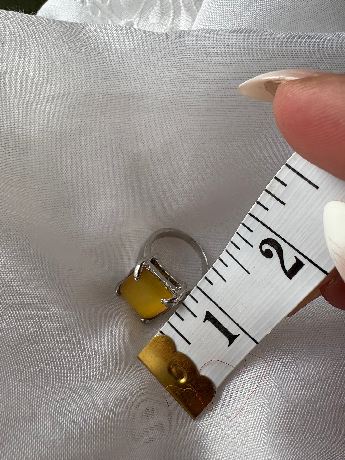 GOLDEN STONE RING - SZ. 8.5