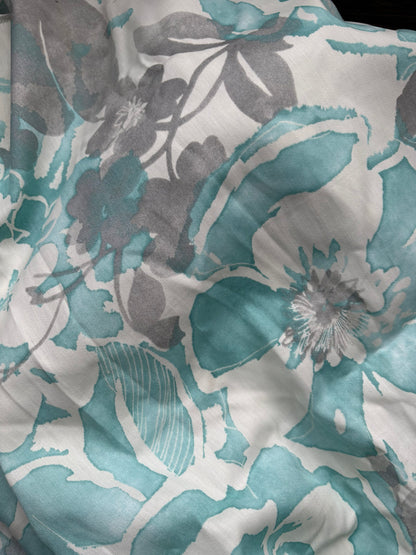 BLUE FLORAL FABRIC 100" x 31"