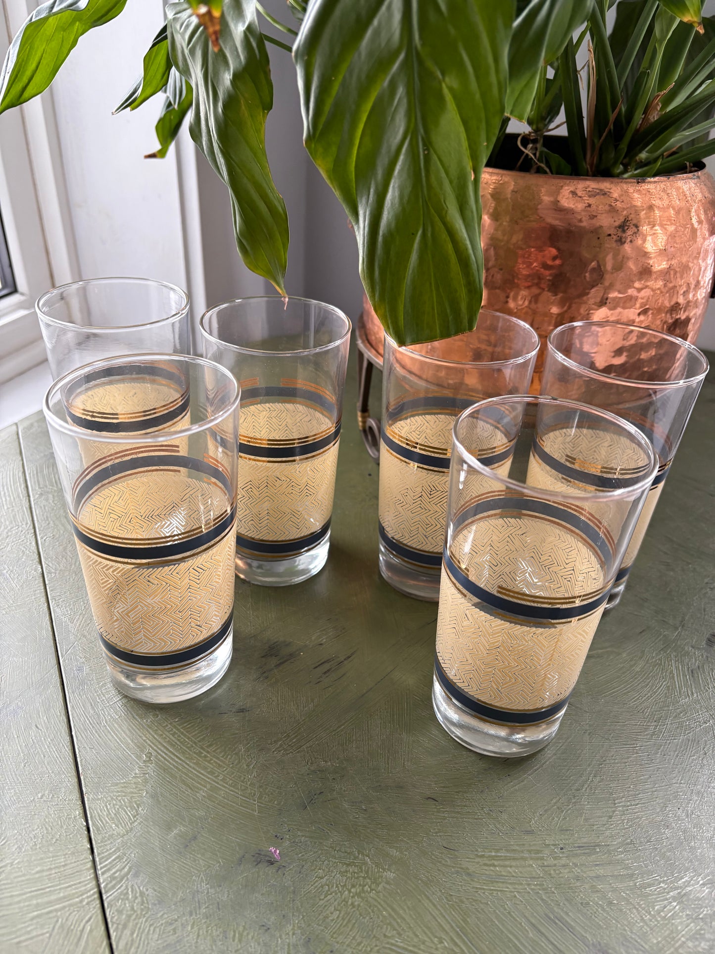 GOLD TRIM TUMBLER GLASSES