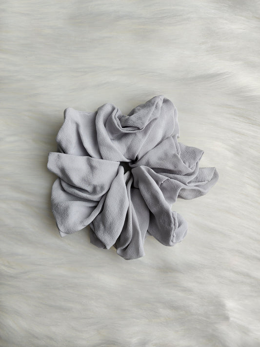 GREY CHIFFON SCRUNCHIE